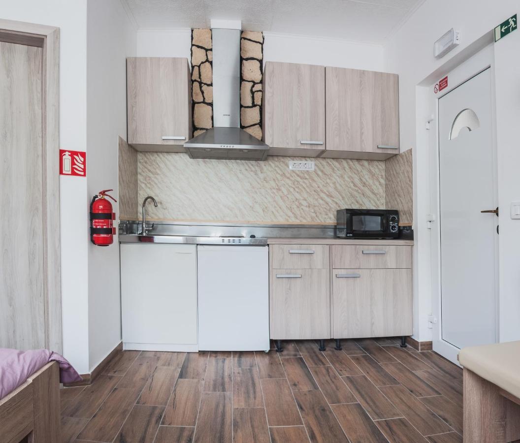 Apartmaji Hrast - Podbela エクステリア 写真